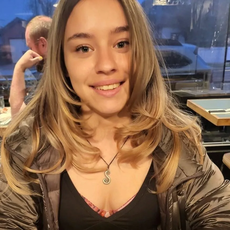 Hub crew member